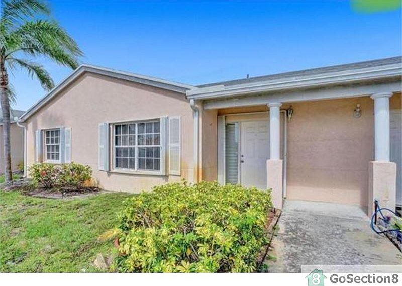 2nd image of 21250 NE 9th Ct #109