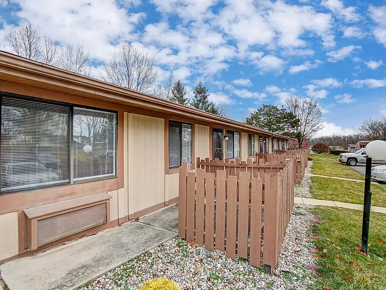 Poplar Ridge Apartments — Photo 19
