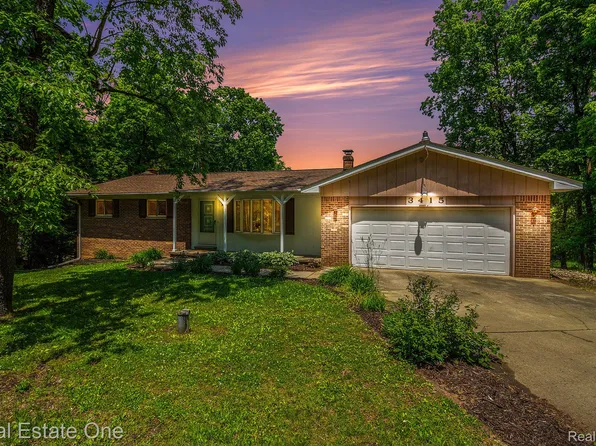 3415 Sherwood Rd, Ortonville, MI 48462