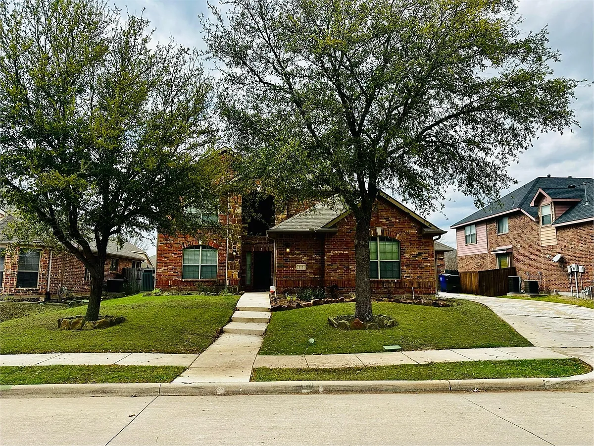 Building Photo - 213 Fox Hollow Blvd