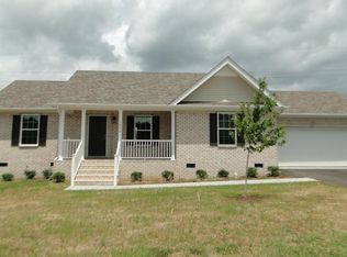 1952 Susan Rd, Columbia, TN 38401
