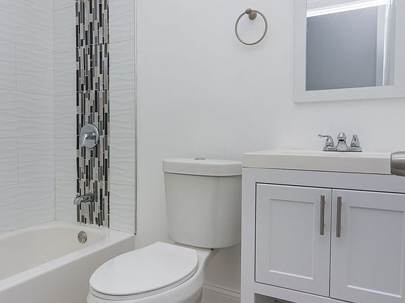 3rd image of 7927 S Marquette Ave APT 1B