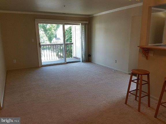 5th image of 9377 Scarlet Oak Dr