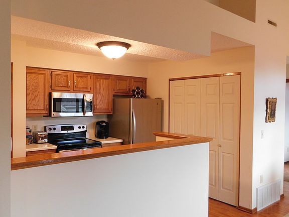 2nd image of 1624 Hampton Place Blvd #1624