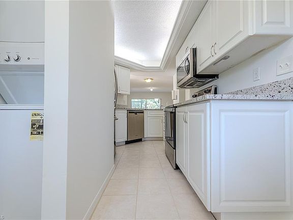 4th image of 117 Wading Bird CIR #101