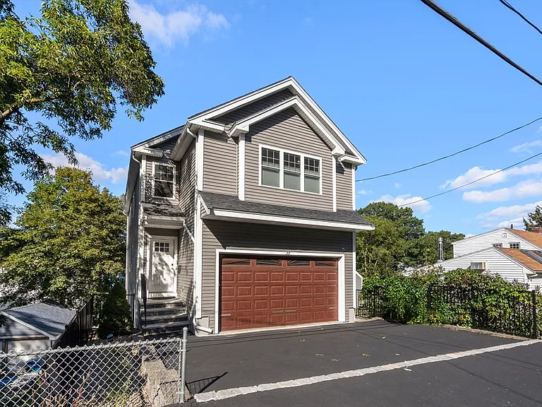 28 Park Ave — Photo 1