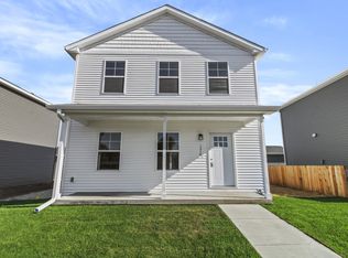 1316 S Smith Rd, Urbana, IL 61802