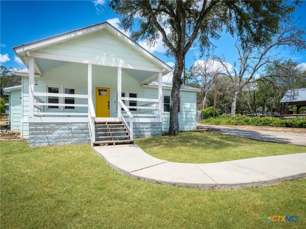 1364 Cedar Elm St, New Braunfels, TX 78132