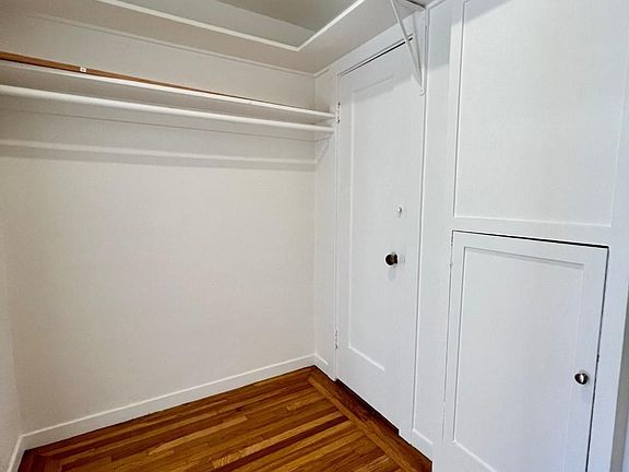 3rd image of 1835 Clay St APT 303