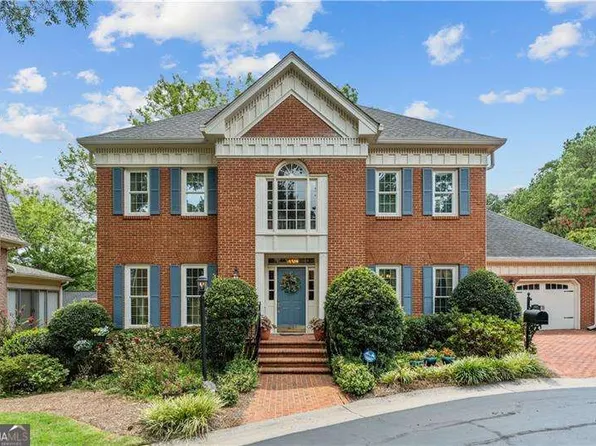 1951 Winchelsea Ct W, Dunwoody, GA 30338