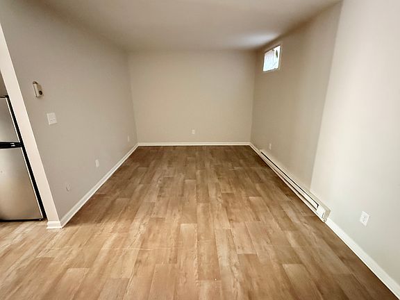 5th image of 10624 Greensboro Rd #103