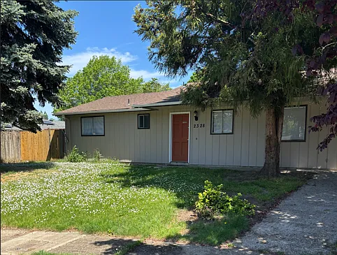 3 bed, 1008 sqft, $650 — Photo 1