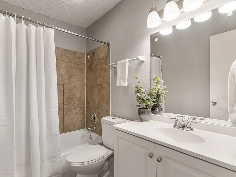 Townhomes @East 32nd — Photo 22