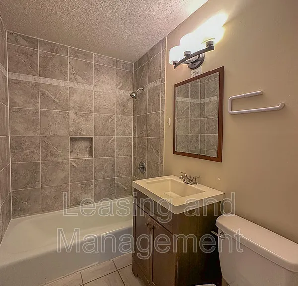 1045 Harbor View Rd #A — Photo 8