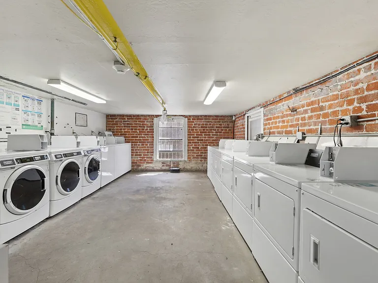 434 Leavenworth Street — Photo 18