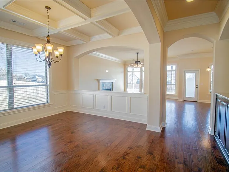 5503 SW Lavender Ln — Photo 4
