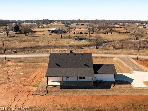 4th image of 134 Windflower Ln