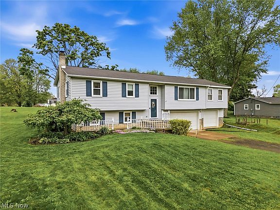 2nd image of 42866 Apples Way Dr