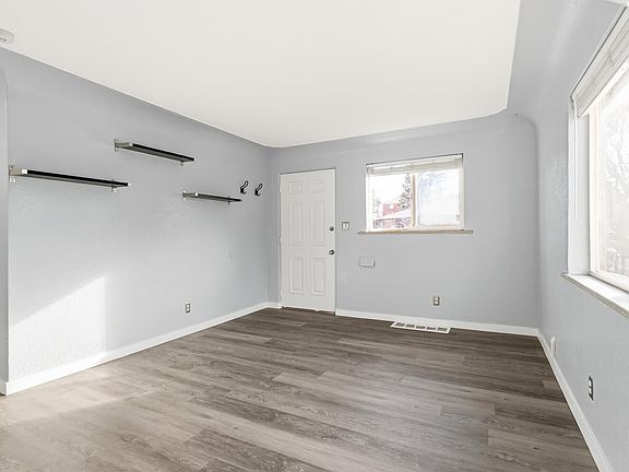 4th image of 3165 W 17th Ave
