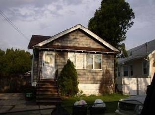 16024 96th St, Howard Beach, NY 11414