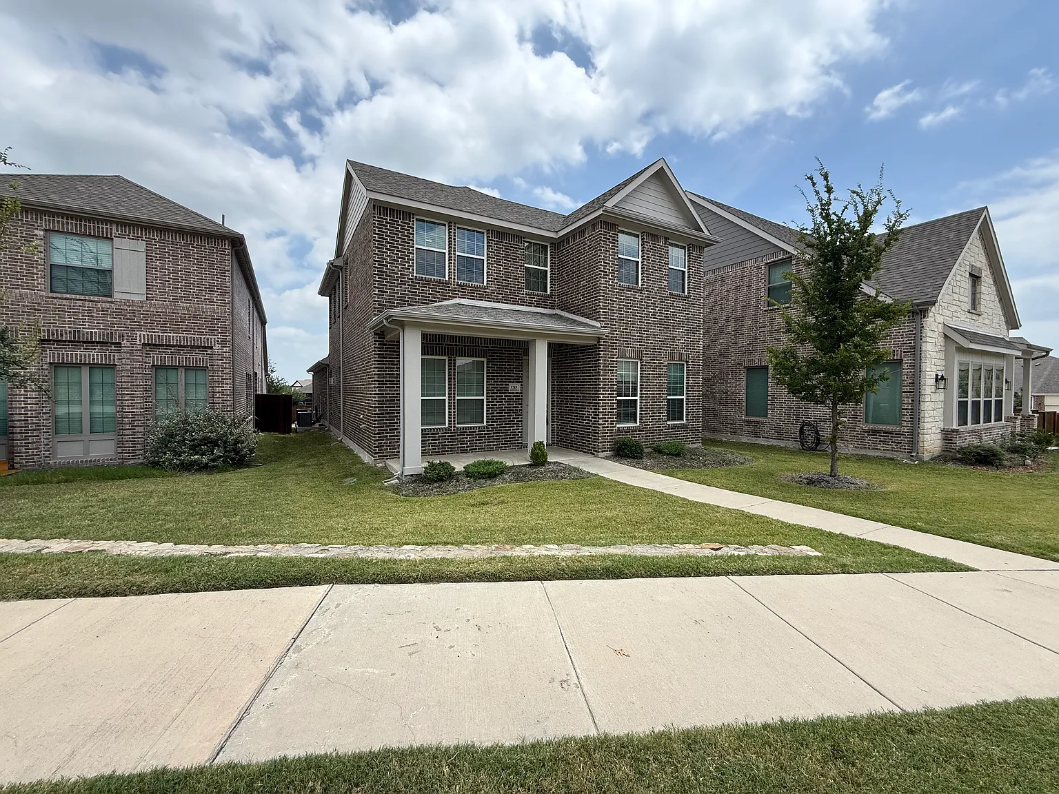 4 bed, 2778 sqft, $2,990 — Photo 1