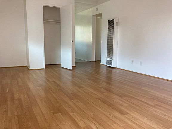 3rd image of 1109 San Pascual St #7