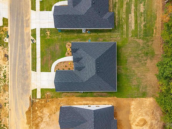 4th image of 7081 Cold Creek Dr