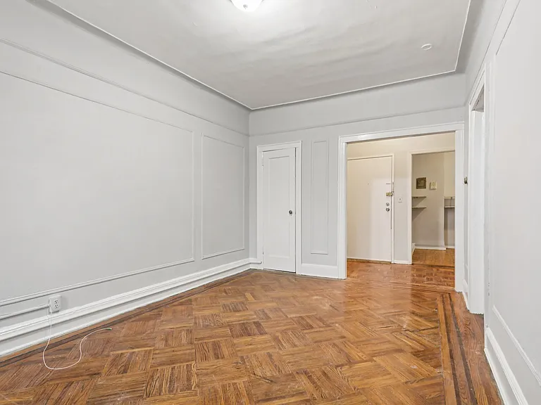 262 Clendenny Ave #6 — Photo 6