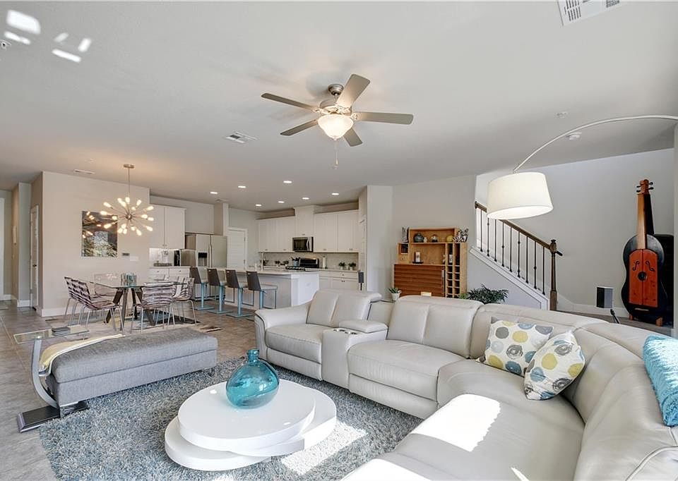 1st image of 205 Bridgeford Dr