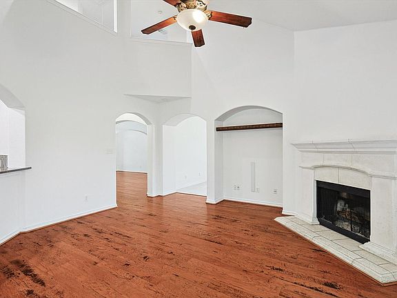 5th image of 1312 Constance Dr