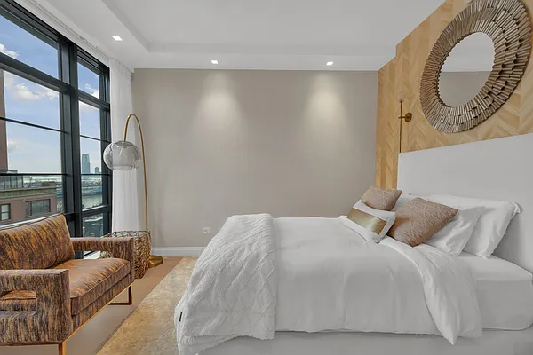 Sold by Corcoran | media 18