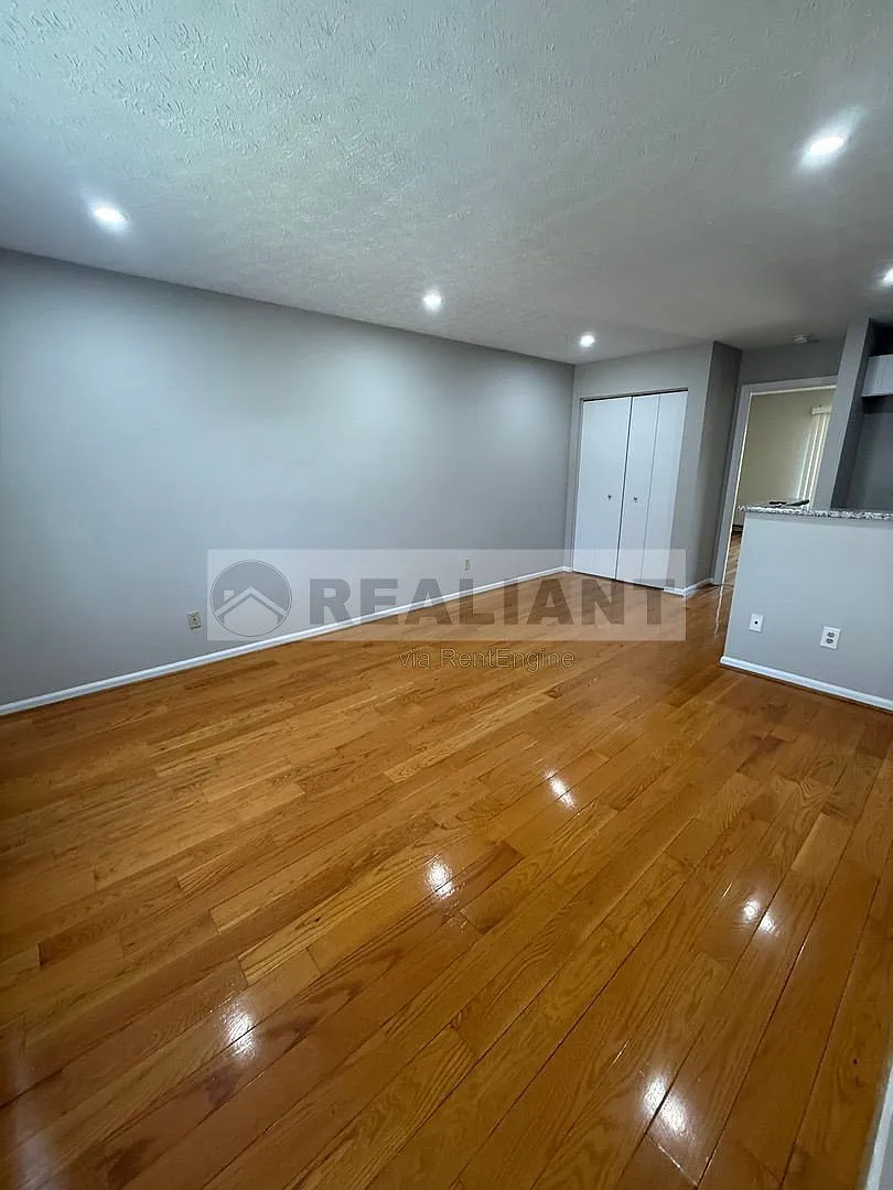 1 bed, 1.0 bath, $1,150 — Photo 3