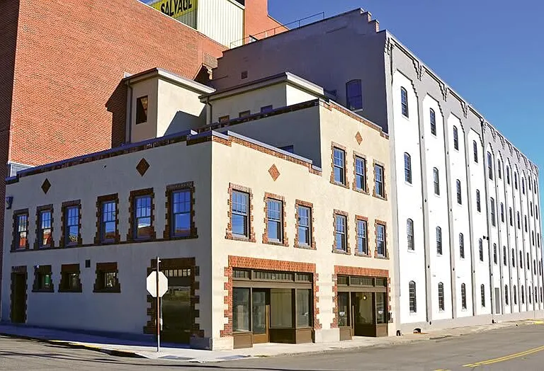 222 N Central St — Photo 21