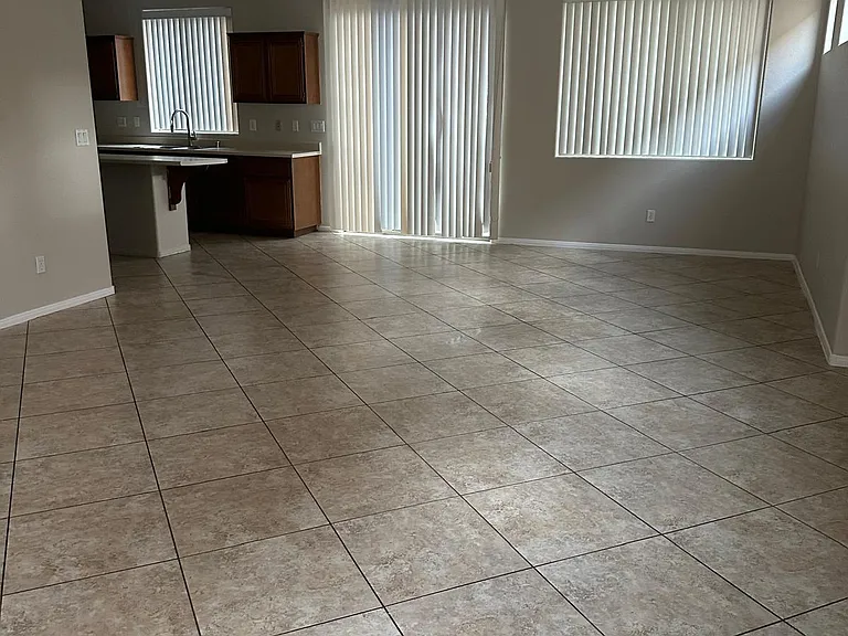 3435 Bella Valencia Ct — Photo 6