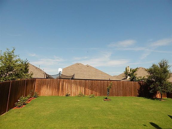 4th image of 513 Kelvington Dr