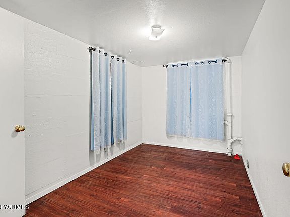 4th image of 202 N 25th Ave