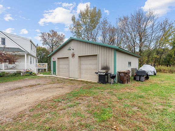 5th image of 8486 Acacia Ave NE