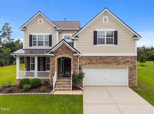 109 Winter Ridge Dr, Holly Springs, NC 27540