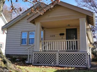 1123 Selwyn Rd, Cleveland Heights, OH 44112