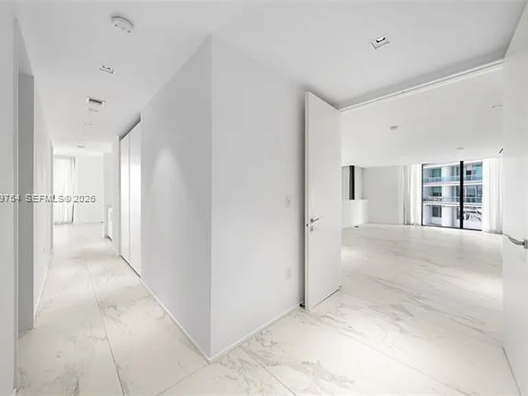 1000 Biscayne Blvd #1201 — Photo 51
