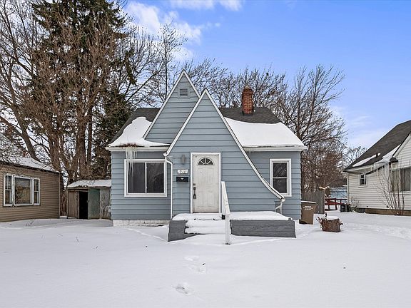 2nd image of 911 N Perry St