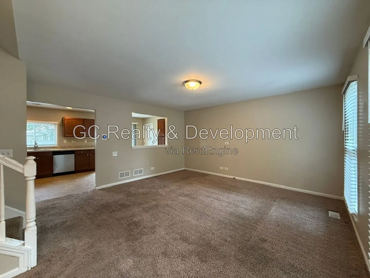 3 bed, 1.5 bath, 1600 sqft, $2,800 — Photo 2