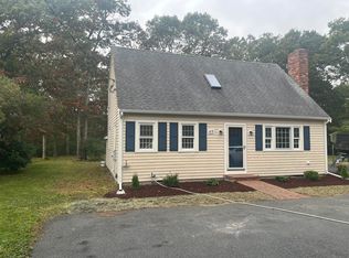 49 Burnham St, Barnstable, MA 02630
