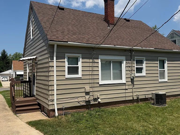 12110 Shady Oak Blvd — Photo 4