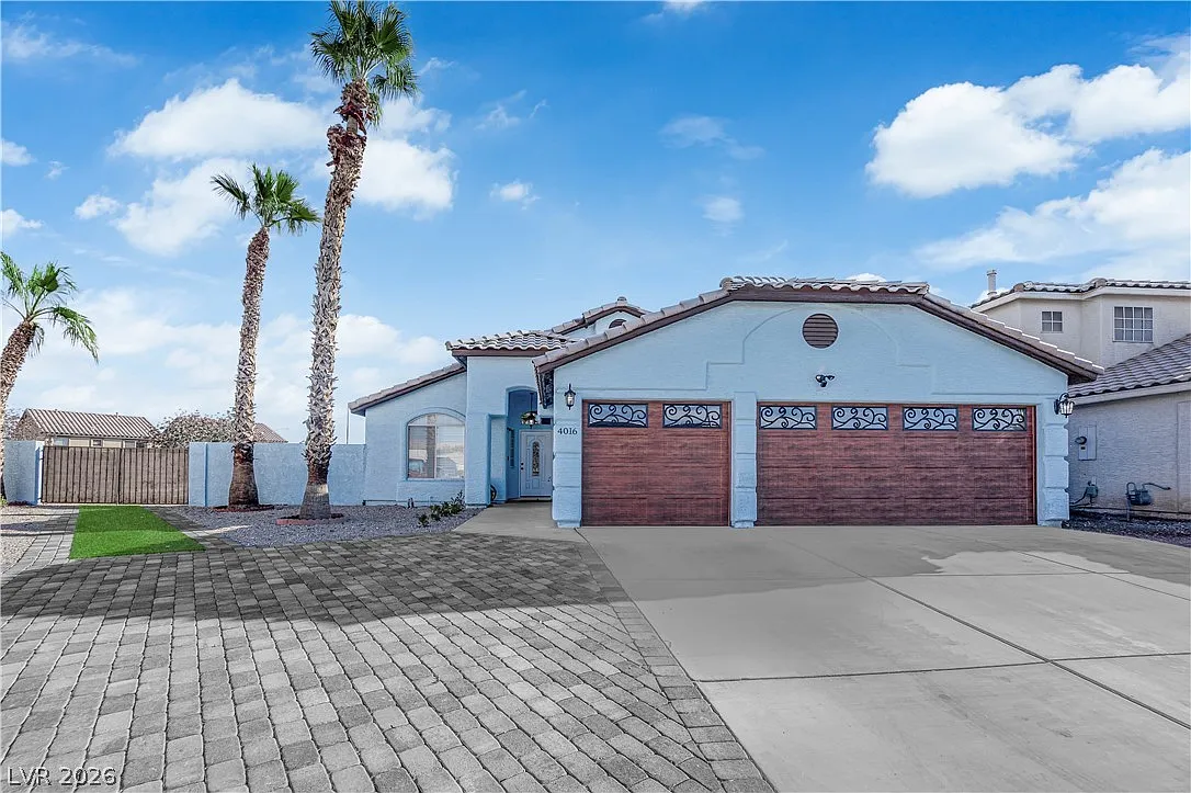 4 bed, 2.0 bath, 1669 sqft, $2,850 — Photo 2