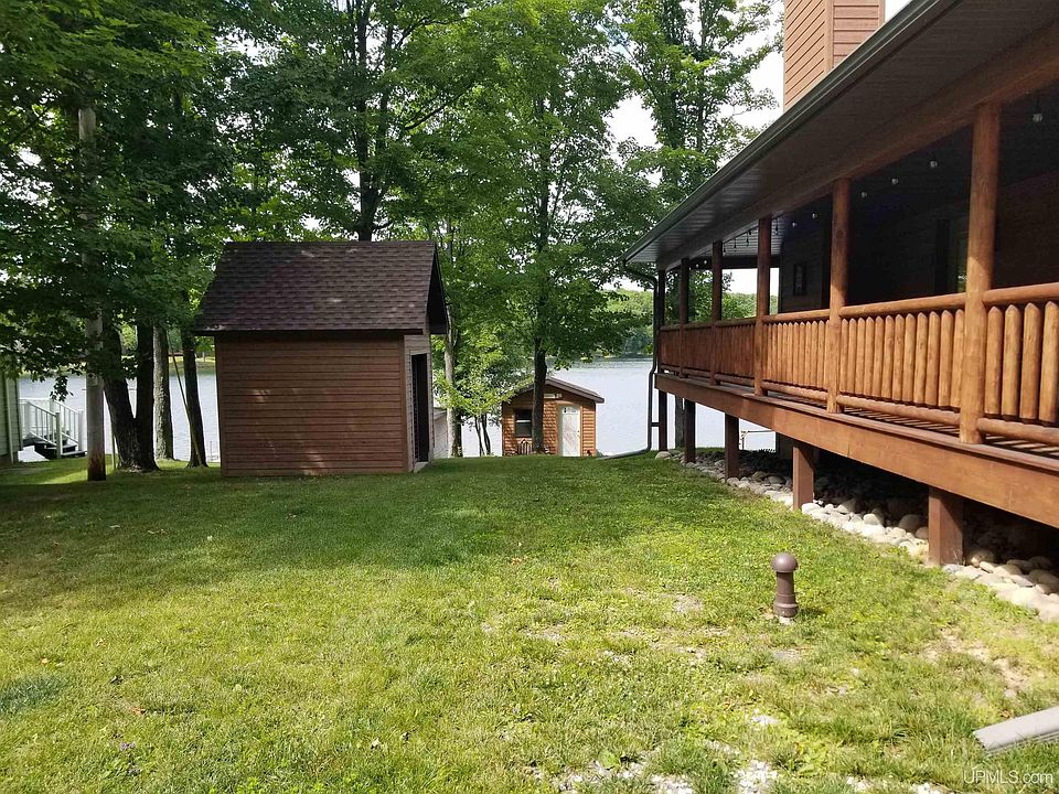 211 Camp Lake Rd, Iron River, MI 49935 Zillow