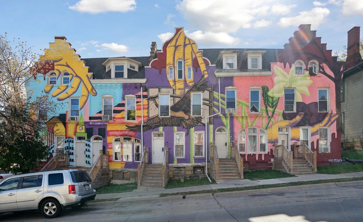 530 Loras BLVD — Photo 1
