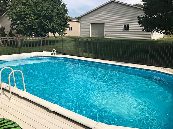 5th image of 8302 Airport Ln
