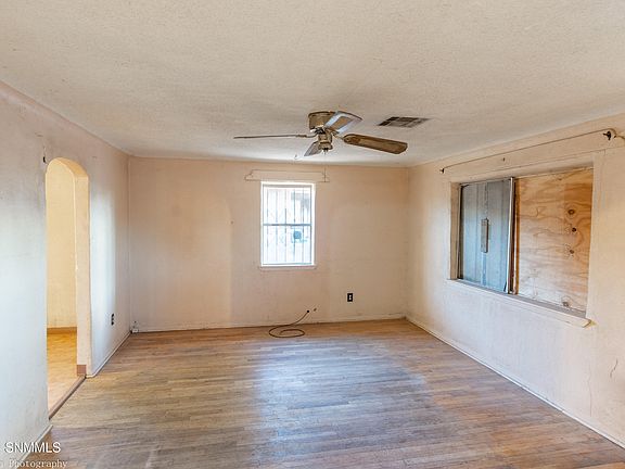 5th image of 1212 Douglas Dr