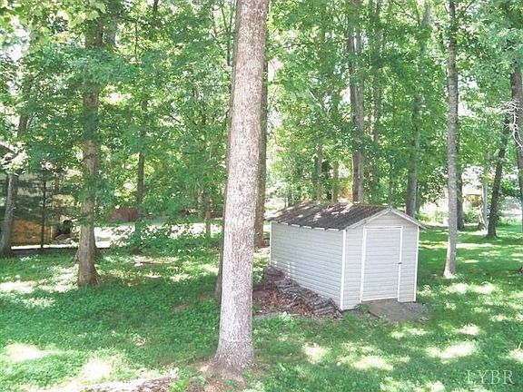 5th image of 207 Powhatan Dr